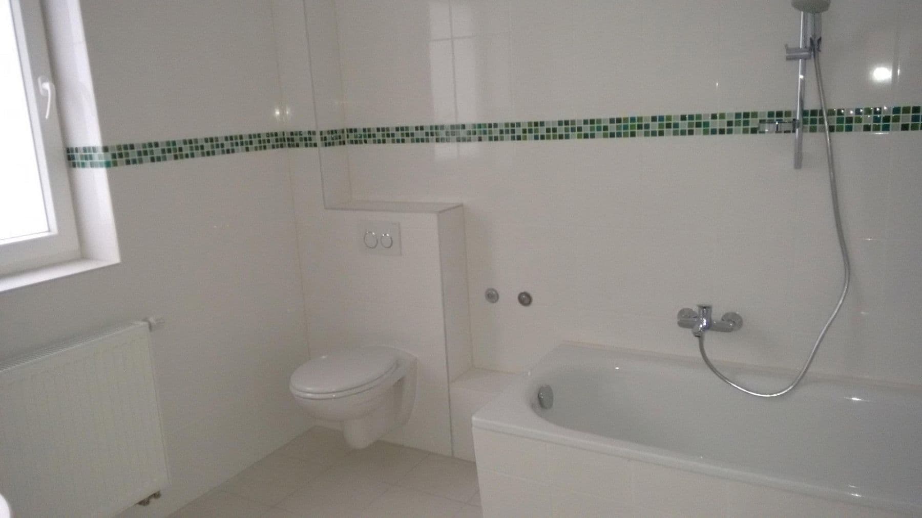 Prodej domu 240 m², pozemek 301 m², Hochheim, Hessen Prodej domu 240 m², pozemek 301 m², Hochheim, Hessen