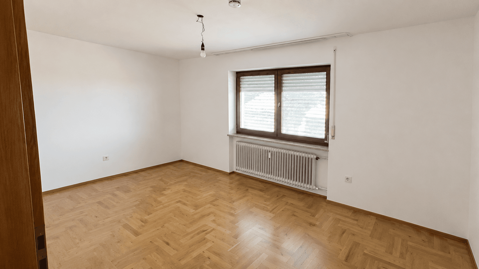 Pronájem bytu 5+1 124 m², Illingen, Bádensko-Württembersko Pronájem bytu 5+1 124 m², Illingen, Bádensko-Württembersko