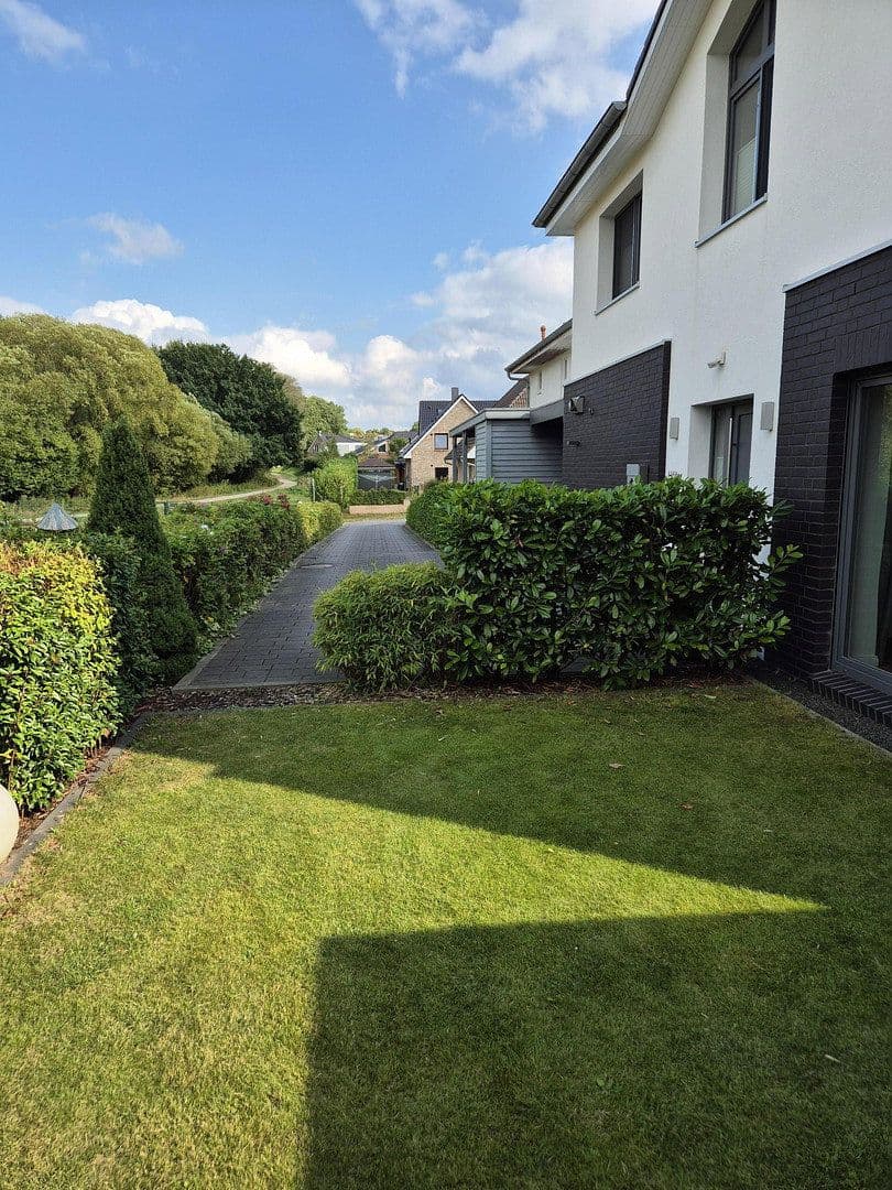 Prodej domu 165 m², pozemek 560 m², Ahrensburg, Šlesvicko-Holštýnsko Prodej domu 165 m², pozemek 560 m², Ahrensburg, Šlesvicko-Holštýnsko