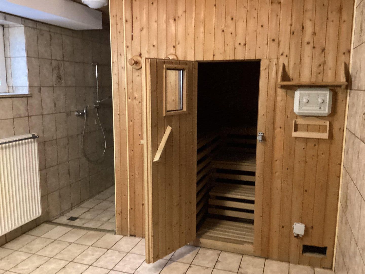 Prodej domu 195 m², pozemek 408 m², Ingelheim am Rhein, Porýní-Falc Prodej domu 195 m², pozemek 408 m², Ingelheim am Rhein, Porýní-Falc