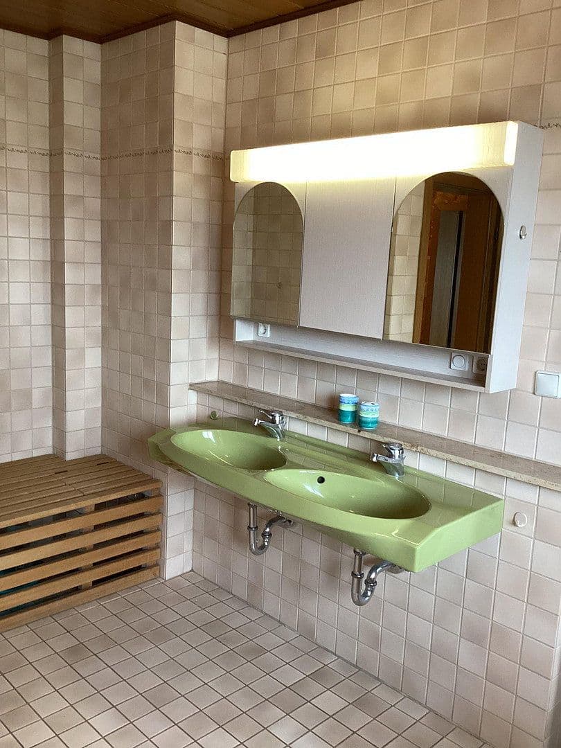 Prodej domu 195 m², pozemek 408 m², Ingelheim am Rhein, Porýní-Falc Prodej domu 195 m², pozemek 408 m², Ingelheim am Rhein, Porýní-Falc