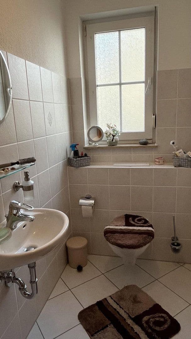 Prodej domu 130 m², pozemek 587 m², Leuna, Sasko-Anhaltsko Prodej domu 130 m², pozemek 587 m², Leuna, Sasko-Anhaltsko