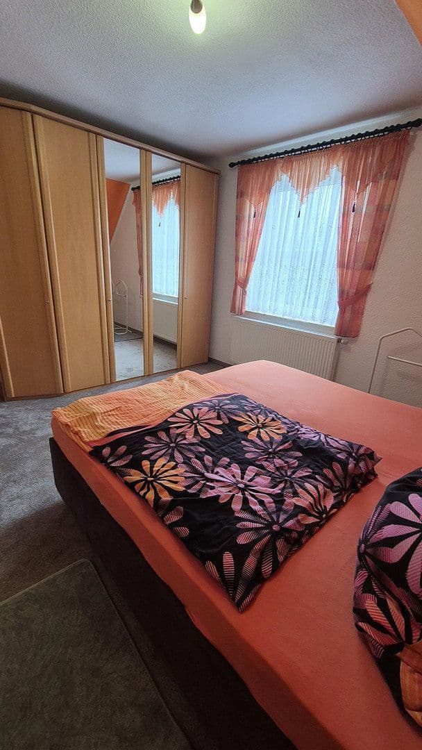 Prodej domu 130 m², pozemek 587 m², Leuna, Sasko-Anhaltsko Prodej domu 130 m², pozemek 587 m², Leuna, Sasko-Anhaltsko