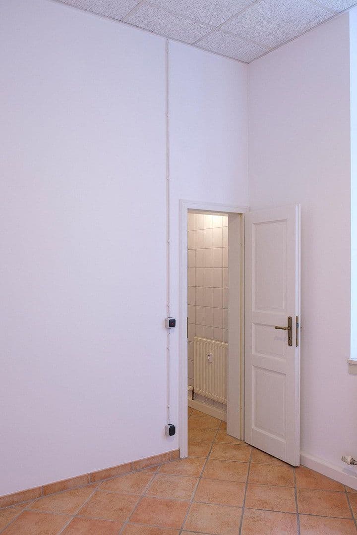 Pronájem bytu 3+1 90 m², Mannheim, Bádensko-Württembersko Pronájem bytu 3+1 90 m², Mannheim, Bádensko-Württembersko