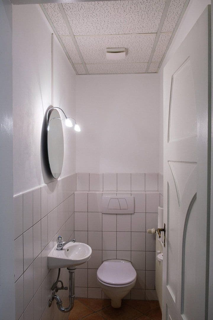 Pronájem bytu 3+1 90 m², Mannheim, Bádensko-Württembersko Pronájem bytu 3+1 90 m², Mannheim, Bádensko-Württembersko