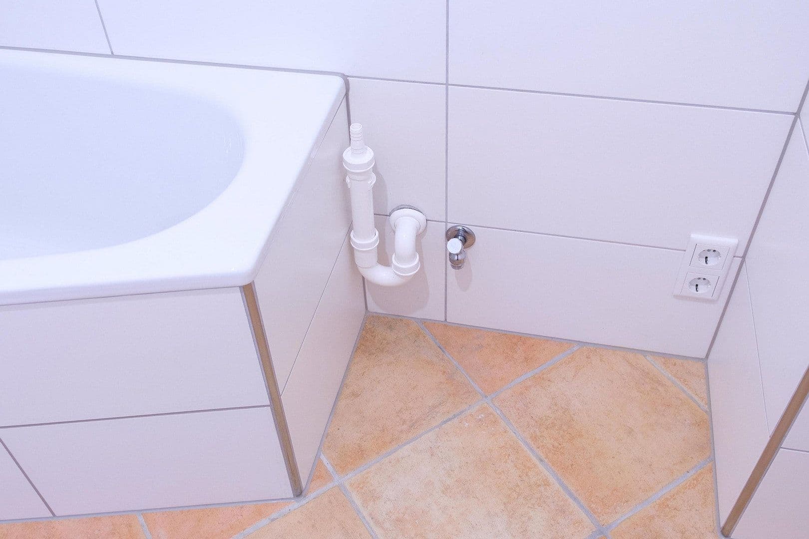 Pronájem bytu 3+1 90 m², Mannheim, Bádensko-Württembersko Pronájem bytu 3+1 90 m², Mannheim, Bádensko-Württembersko