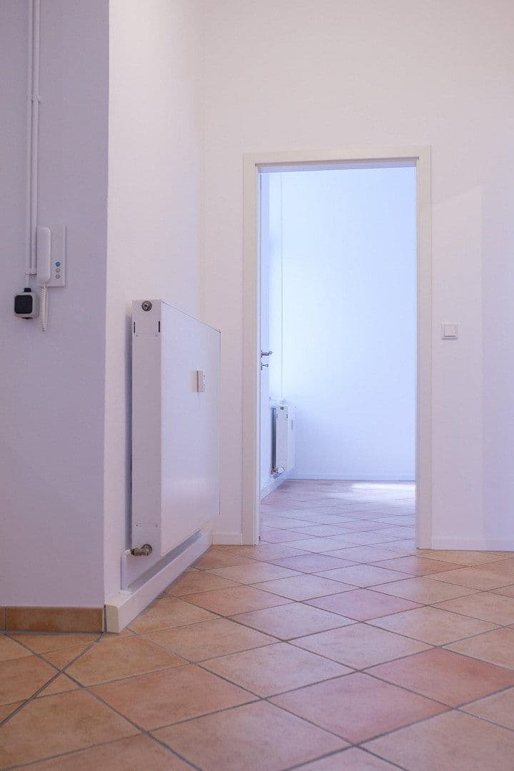 Pronájem bytu 3+1 90 m², Mannheim, Bádensko-Württembersko Pronájem bytu 3+1 90 m², Mannheim, Bádensko-Württembersko