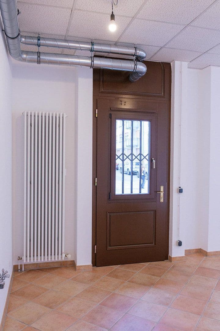 Pronájem bytu 3+1 90 m², Mannheim, Bádensko-Württembersko Pronájem bytu 3+1 90 m², Mannheim, Bádensko-Württembersko