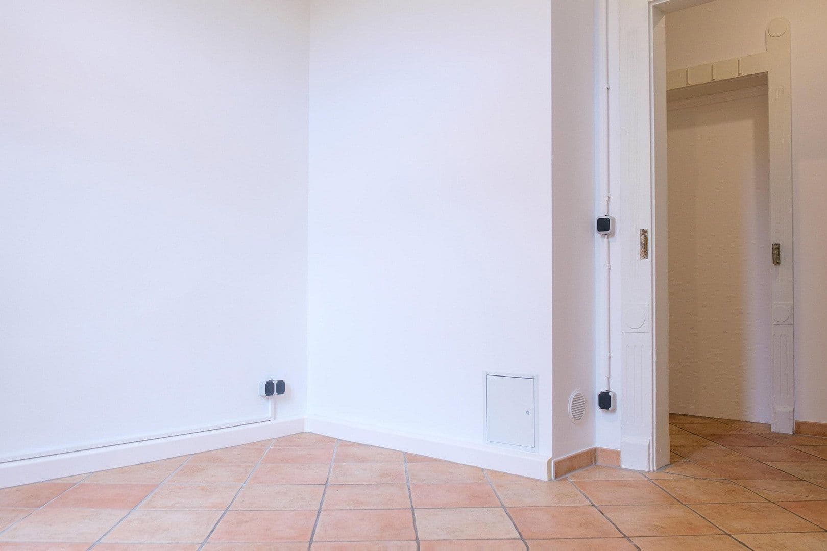 Pronájem bytu 3+1 90 m², Mannheim, Bádensko-Württembersko Pronájem bytu 3+1 90 m², Mannheim, Bádensko-Württembersko
