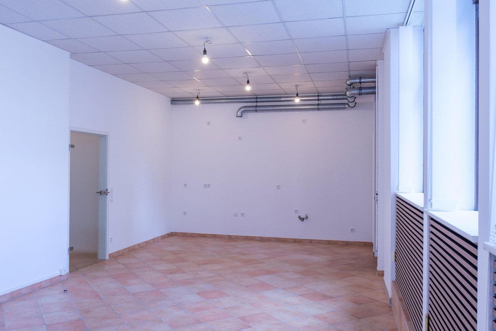 Pronájem bytu 3+1 90 m², Mannheim, Bádensko-Württembersko Pronájem bytu 3+1 90 m², Mannheim, Bádensko-Württembersko