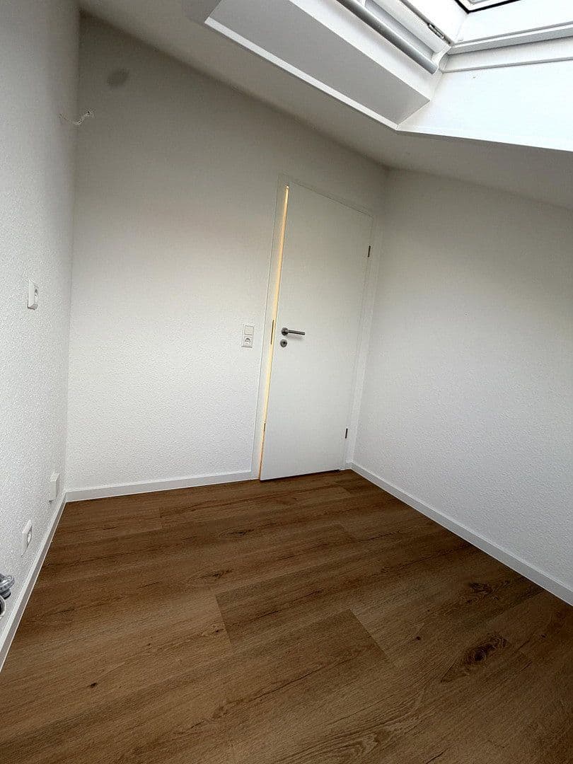 Pronájem bytu 2+1 59 m², Hölzernerstrasse 14, Eberstadt, Bádensko-Württembersko Pronájem bytu 2+1 59 m², Hölzernerstrasse 14, Eberstadt, Bádensko-Württembersko