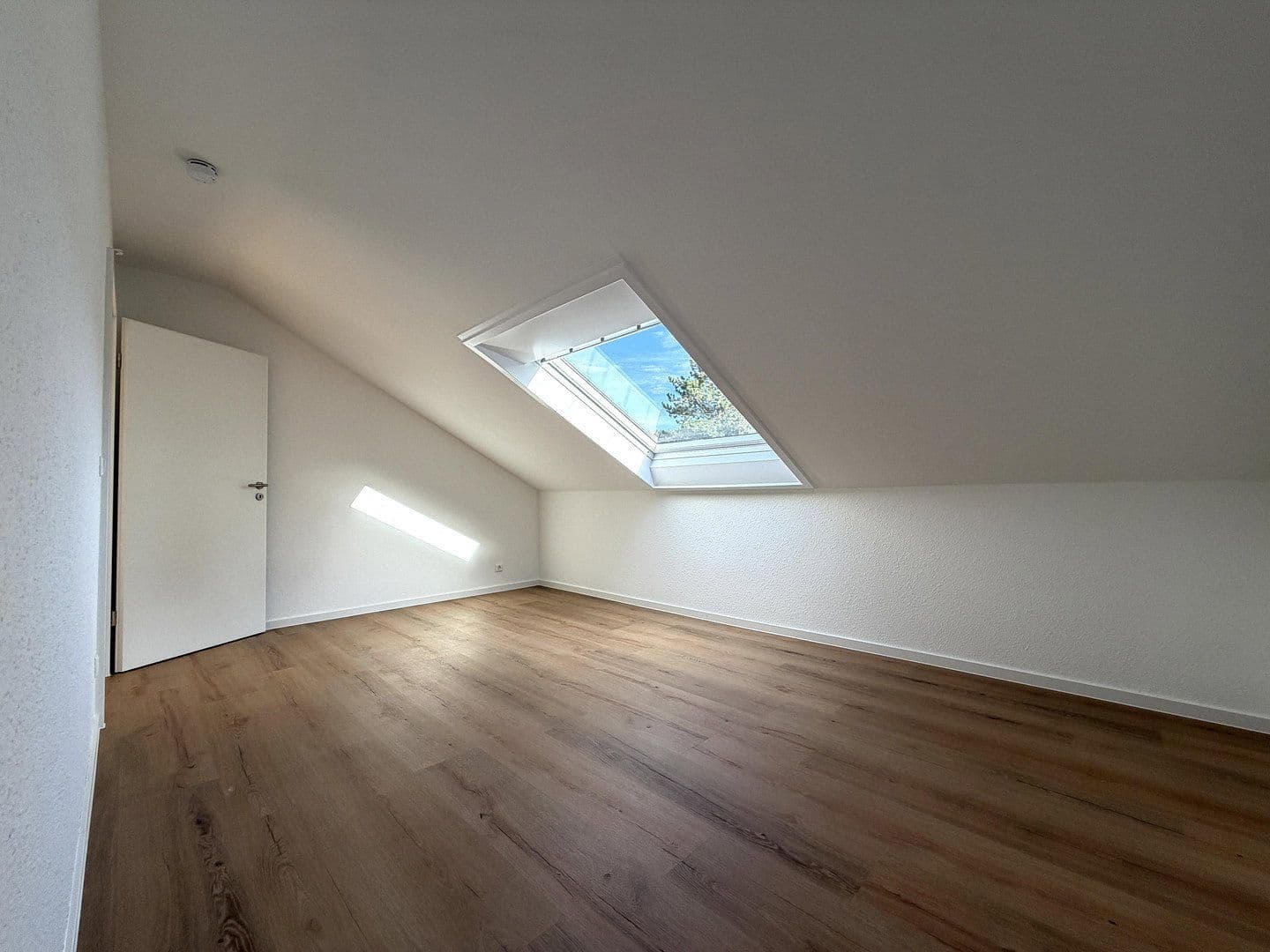 Pronájem bytu 2+1 59 m², Hölzernerstrasse 14, Eberstadt, Bádensko-Württembersko Pronájem bytu 2+1 59 m², Hölzernerstrasse 14, Eberstadt, Bádensko-Württembersko