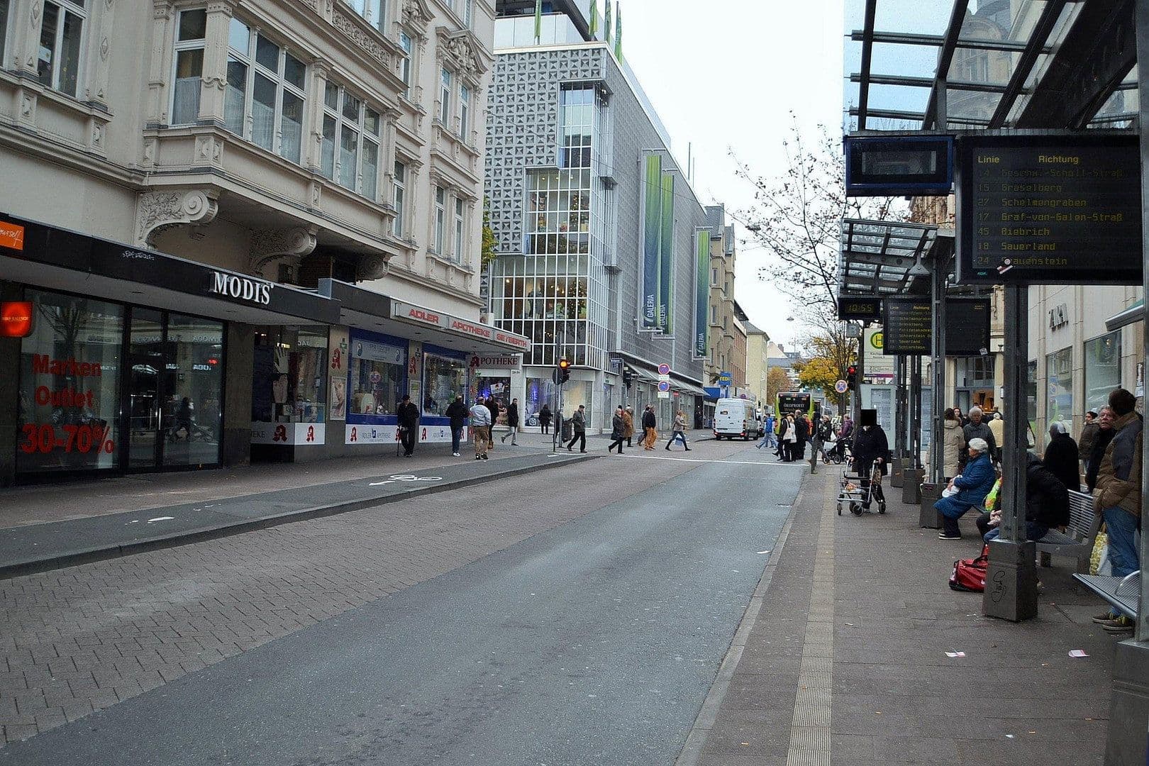 Pronájem bytu 1+1 48 m², Friedrichstrasse 47, Wiesbaden-Innenstadt, Hessen Pronájem bytu 1+1 48 m², Friedrichstrasse 47, Wiesbaden-Innenstadt, Hessen