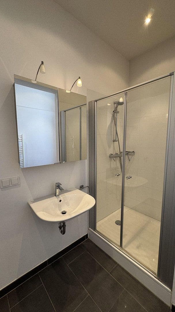 Pronájem bytu 1+1 48 m², Friedrichstrasse 47, Wiesbaden-Innenstadt, Hessen Pronájem bytu 1+1 48 m², Friedrichstrasse 47, Wiesbaden-Innenstadt, Hessen