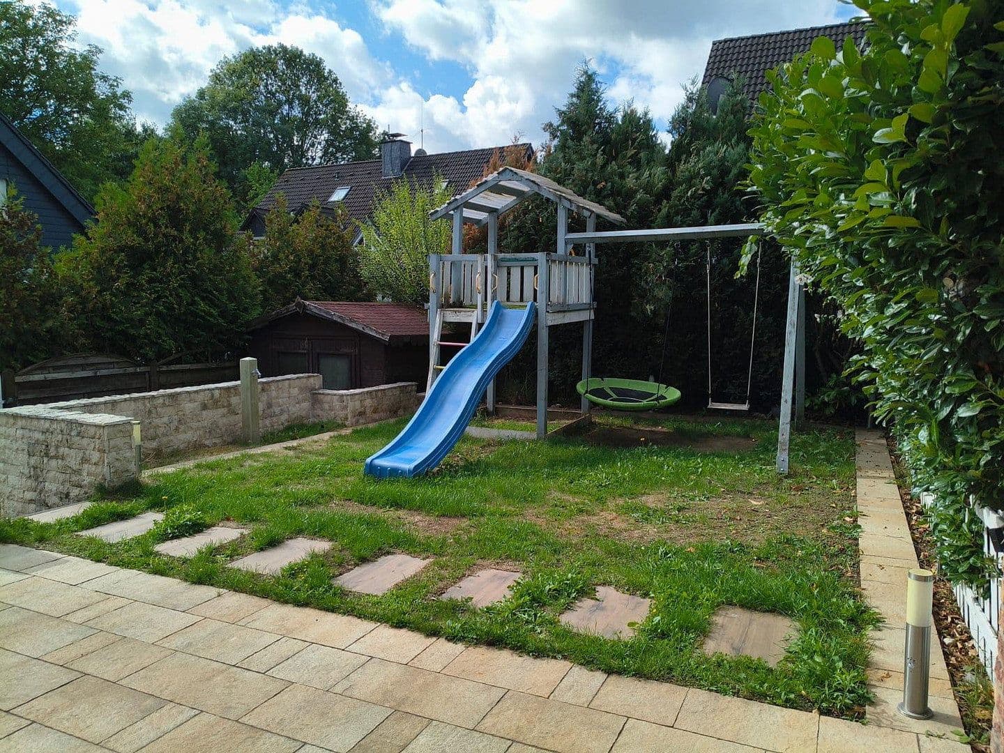 Prodej domu 140 m², pozemek 289 m², Ginsterweg 5, Erkrath, Severní Porýní-Vestfálsko Prodej domu 140 m², pozemek 289 m², Ginsterweg 5, Erkrath, Severní Porýní-Vestfálsko