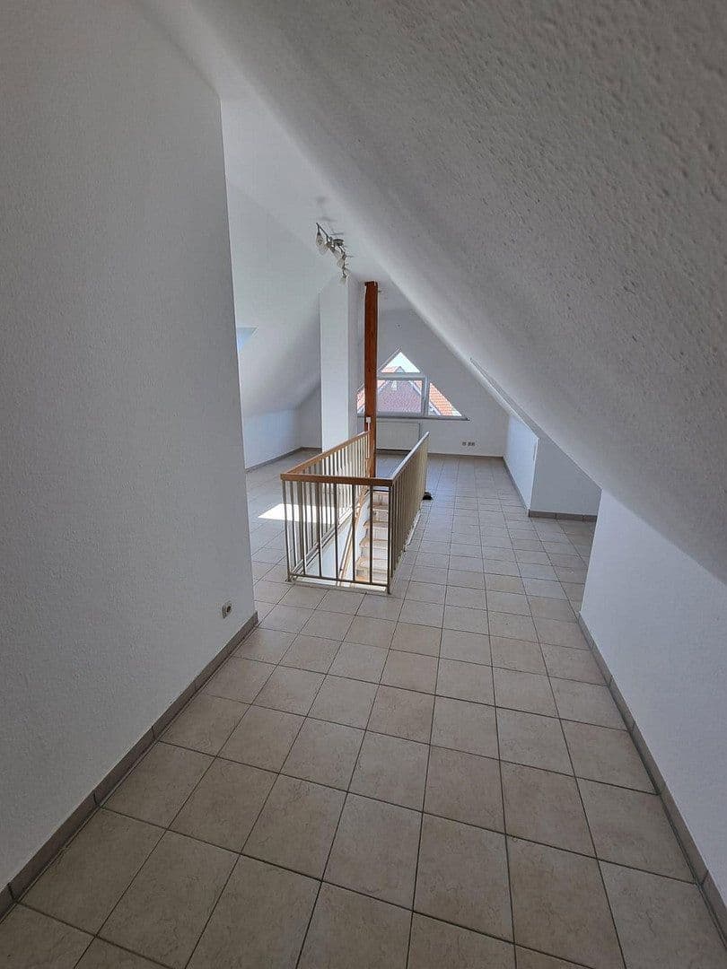 Pronájem bytu 3+1 98 m², Schwalbenweg, Bördeland, Sasko-Anhaltsko Pronájem bytu 3+1 98 m², Schwalbenweg, Bördeland, Sasko-Anhaltsko