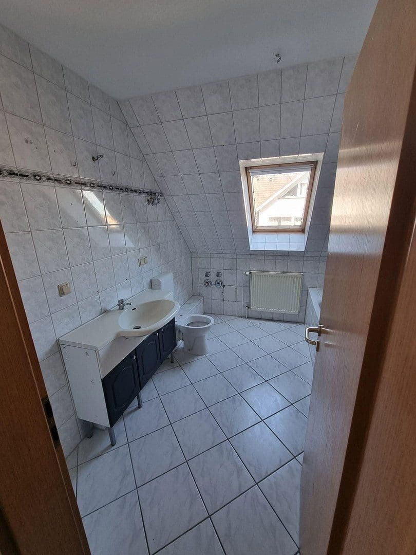 Pronájem bytu 3+1 98 m², Schwalbenweg, Bördeland, Sasko-Anhaltsko Pronájem bytu 3+1 98 m², Schwalbenweg, Bördeland, Sasko-Anhaltsko