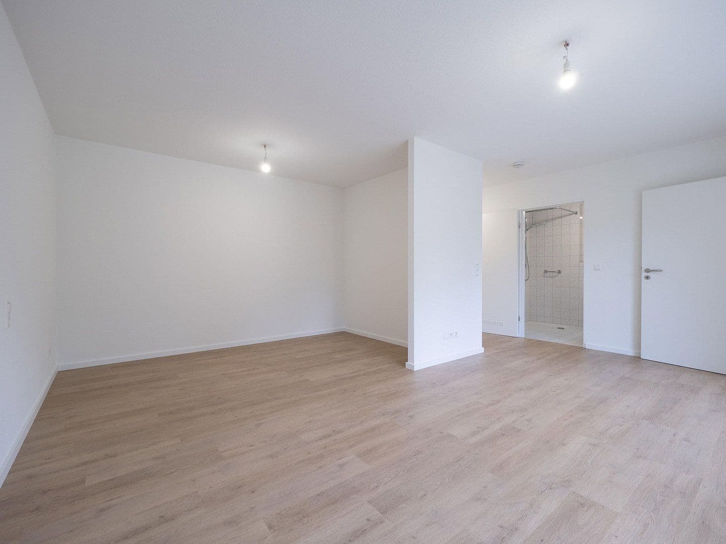 Pronájem bytu 1+kk 45 m², Waldkirch, Bádensko-Württembersko Pronájem bytu 1+kk 45 m², Waldkirch, Bádensko-Württembersko