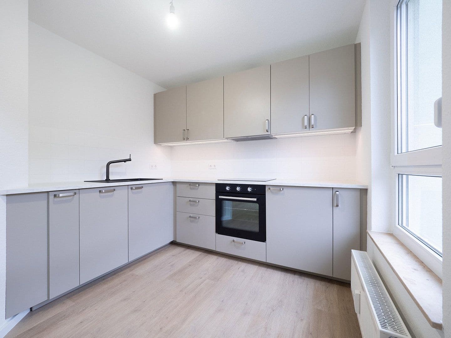 Pronájem bytu 1+kk 45 m², Waldkirch, Bádensko-Württembersko Pronájem bytu 1+kk 45 m², Waldkirch, Bádensko-Württembersko