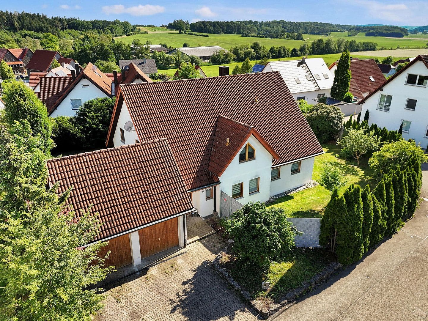 Prodej domu 223 m², pozemek 847 m², Crailsheim, Bádensko-Württembersko Prodej domu 223 m², pozemek 847 m², Crailsheim, Bádensko-Württembersko