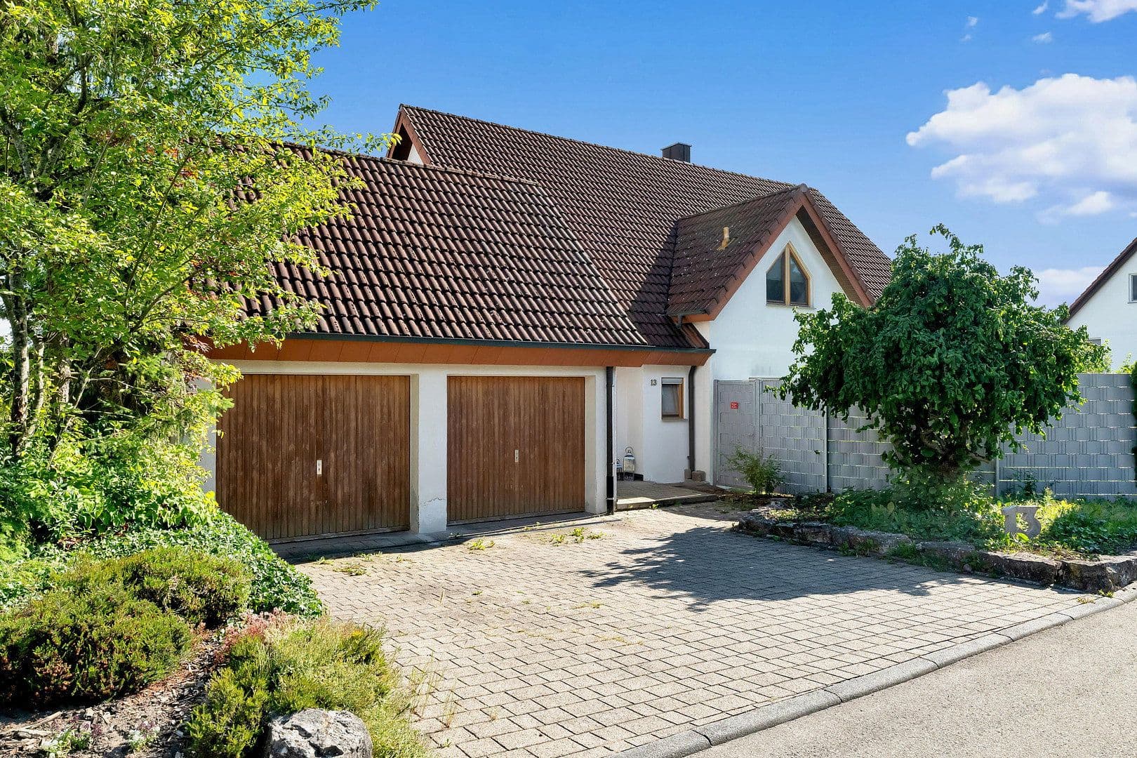 Prodej domu 223 m², pozemek 847 m², Crailsheim, Bádensko-Württembersko Prodej domu 223 m², pozemek 847 m², Crailsheim, Bádensko-Württembersko