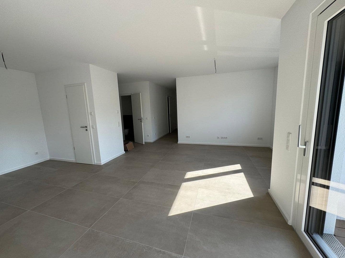 Pronájem bytu 3+1 86 m², Köln, Severní Porýní-Vestfálsko Pronájem bytu 3+1 86 m², Köln, Severní Porýní-Vestfálsko