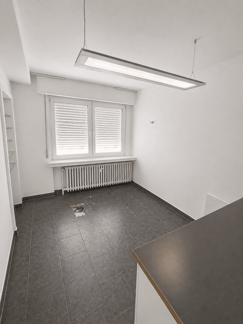 Pronájem kanceláře 134 m², Bonn, Severní Porýní-Vestfálsko Pronájem kanceláře 134 m², Bonn, Severní Porýní-Vestfálsko