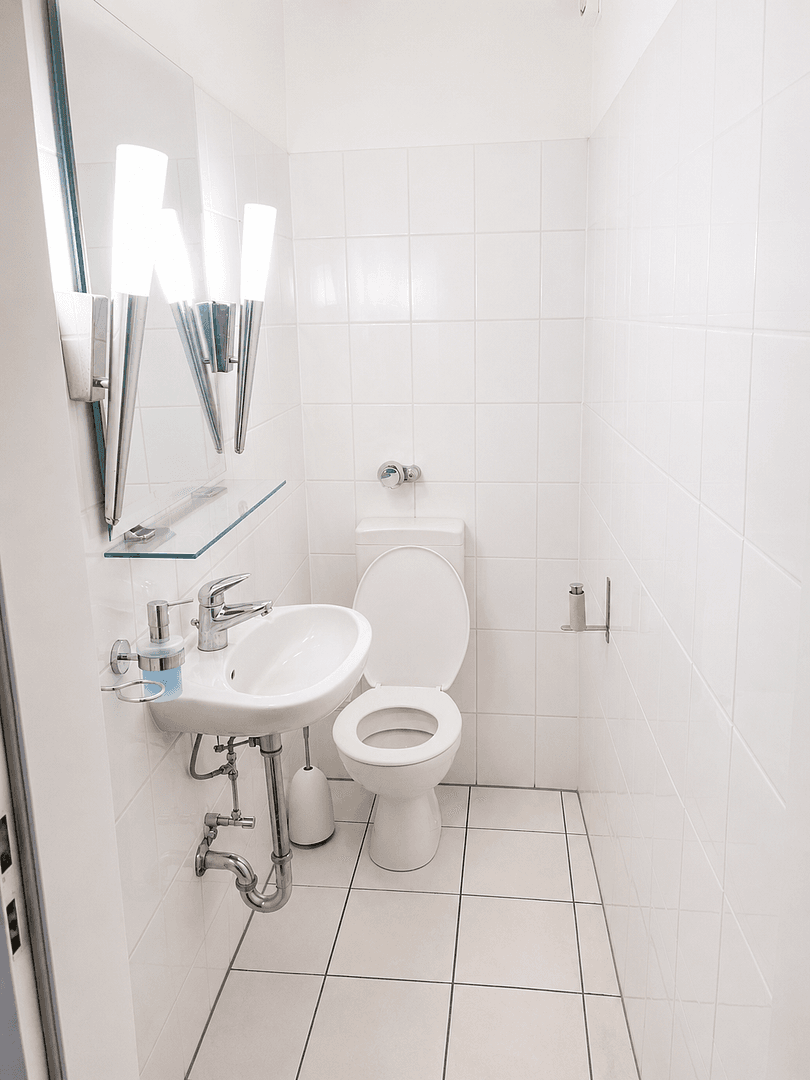 Pronájem kanceláře 134 m², Bonn, Severní Porýní-Vestfálsko Pronájem kanceláře 134 m², Bonn, Severní Porýní-Vestfálsko