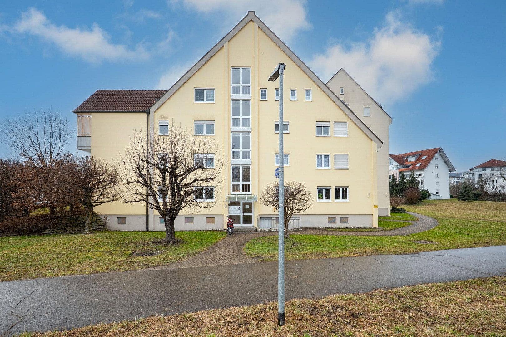 Pronájem bytu 5+1 120 m², Mezgerwaidring 54, Radolfzell am Bodensee, Bádensko-Württembersko Pronájem bytu 5+1 120 m², Mezgerwaidring 54, Radolfzell am Bodensee, Bádensko-Württembersko