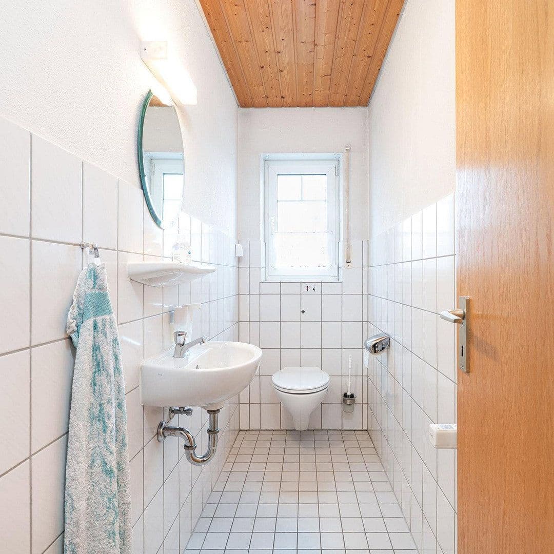 Pronájem bytu 5+1 120 m², Mezgerwaidring 54, Radolfzell am Bodensee, Bádensko-Württembersko Pronájem bytu 5+1 120 m², Mezgerwaidring 54, Radolfzell am Bodensee, Bádensko-Württembersko