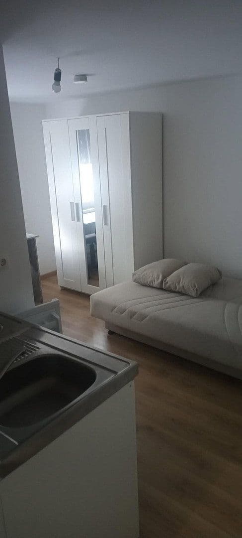 Pronájem bytu 1+1 12 m², Löhnhorster Straße, Bremen, Bremen Pronájem bytu 1+1 12 m², Löhnhorster Straße, Bremen, Bremen