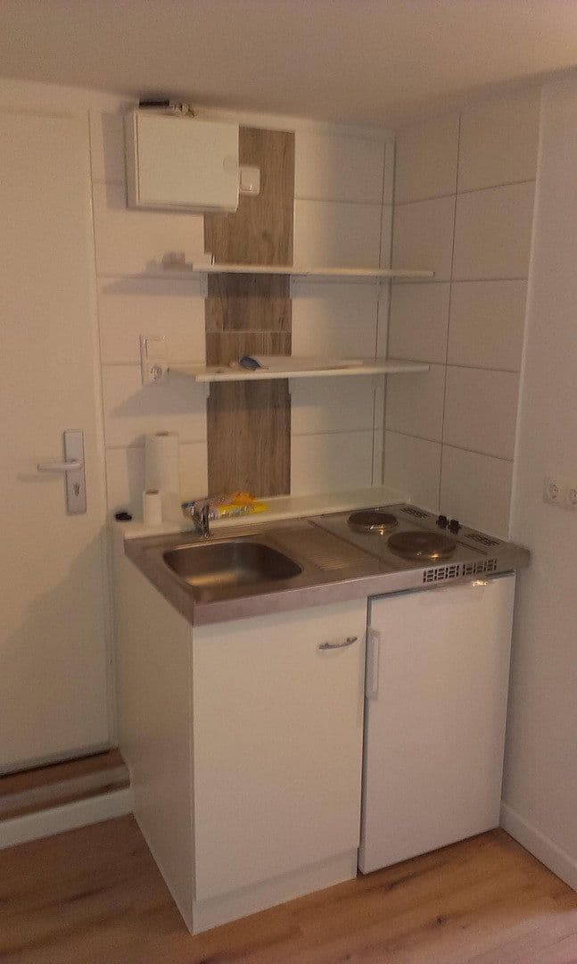 Pronájem bytu 1+1 12 m², Löhnhorster Straße, Bremen, Bremen Pronájem bytu 1+1 12 m², Löhnhorster Straße, Bremen, Bremen