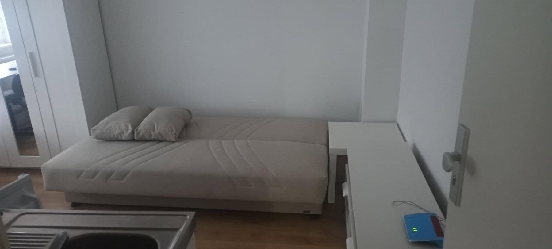 Pronájem bytu 1+1 12 m², Löhnhorster Straße, Bremen, Bremen Pronájem bytu 1+1 12 m², Löhnhorster Straße, Bremen, Bremen