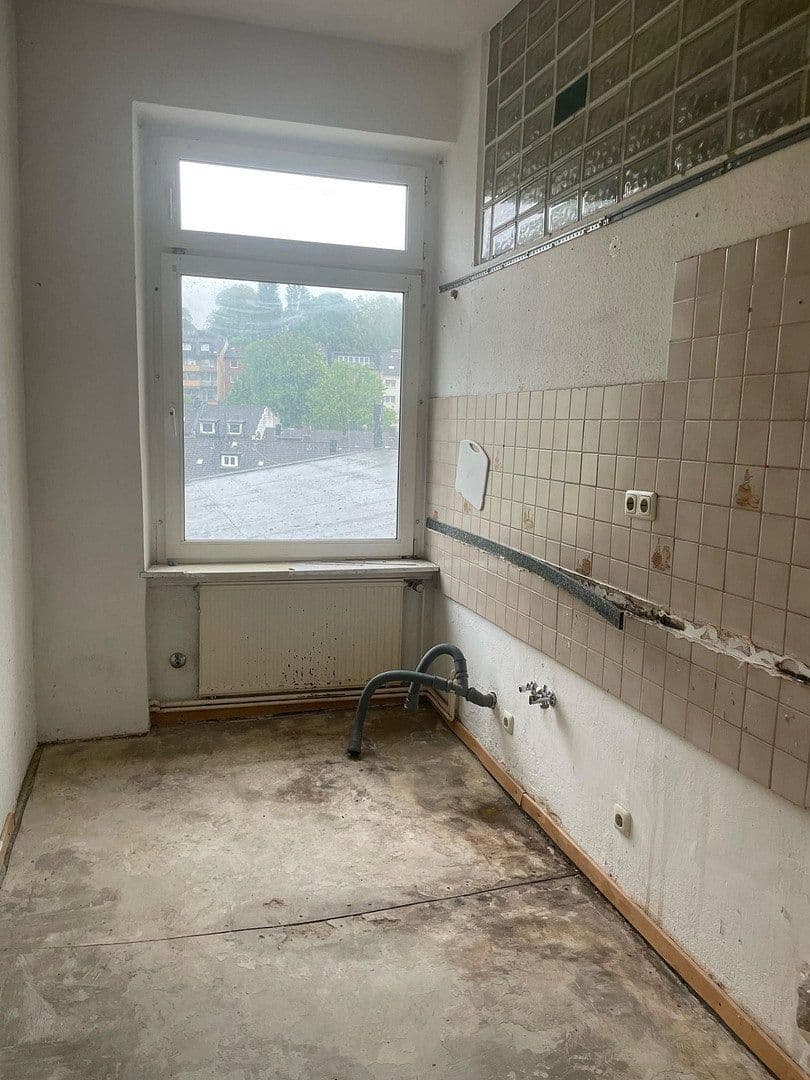 Pronájem bytu 3+1 88 m², Friedrichstr. 11a, Wuppertal, Severní Porýní-Vestfálsko Pronájem bytu 3+1 88 m², Friedrichstr. 11a, Wuppertal, Severní Porýní-Vestfálsko