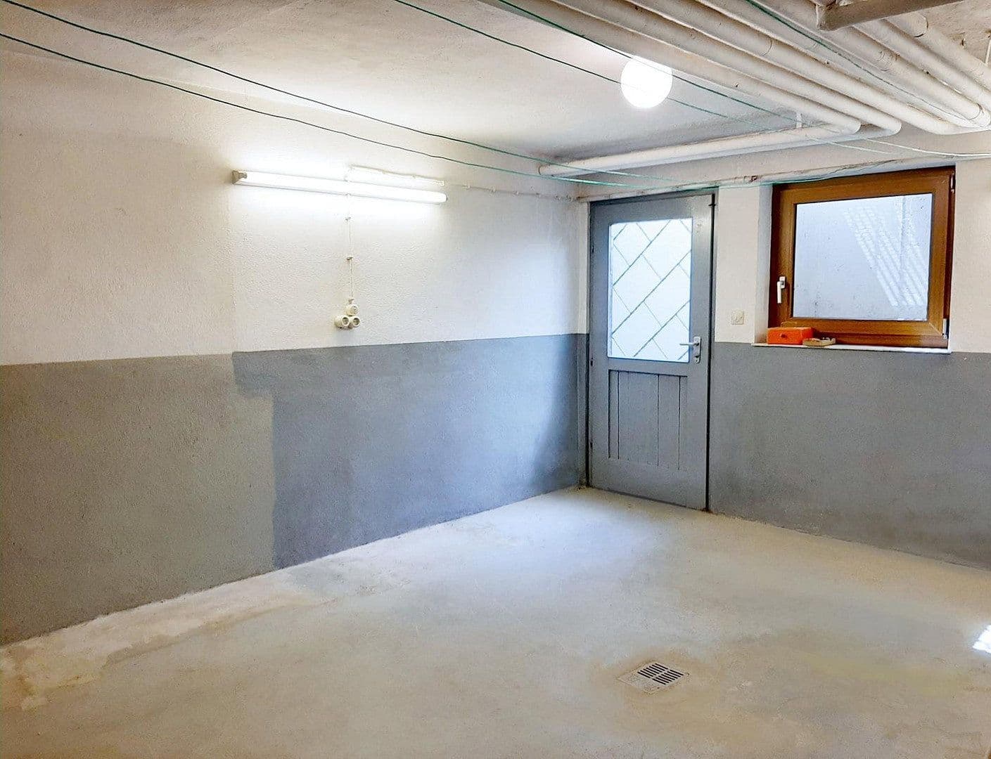 Prodej domu 162 m², pozemek 254 m², Hornbergstraße 38, Ditzingen, Bádensko-Württembersko Prodej domu 162 m², pozemek 254 m², Hornbergstraße 38, Ditzingen, Bádensko-Württembersko