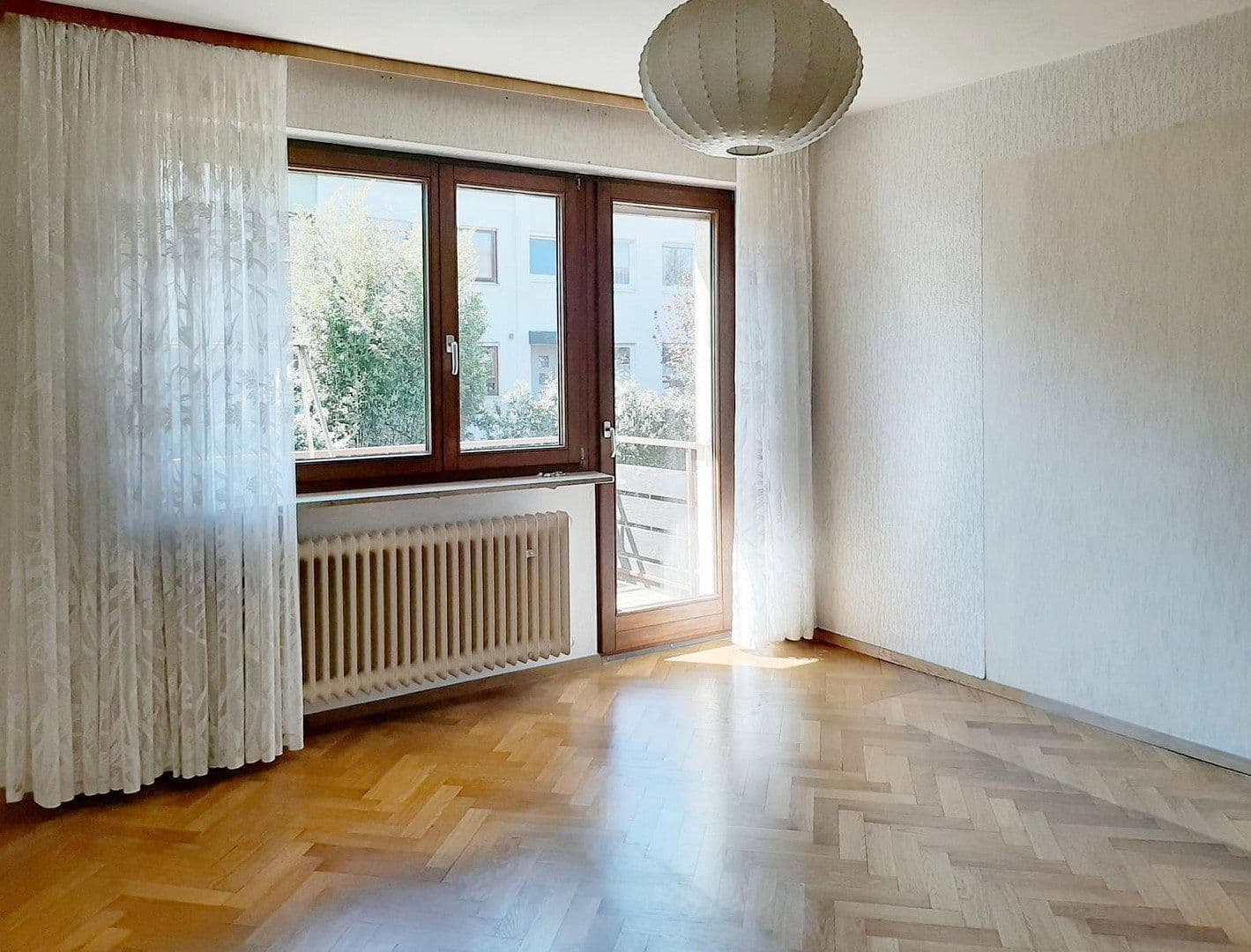 Prodej domu 162 m², pozemek 254 m², Hornbergstraße 38, Ditzingen, Bádensko-Württembersko Prodej domu 162 m², pozemek 254 m², Hornbergstraße 38, Ditzingen, Bádensko-Württembersko