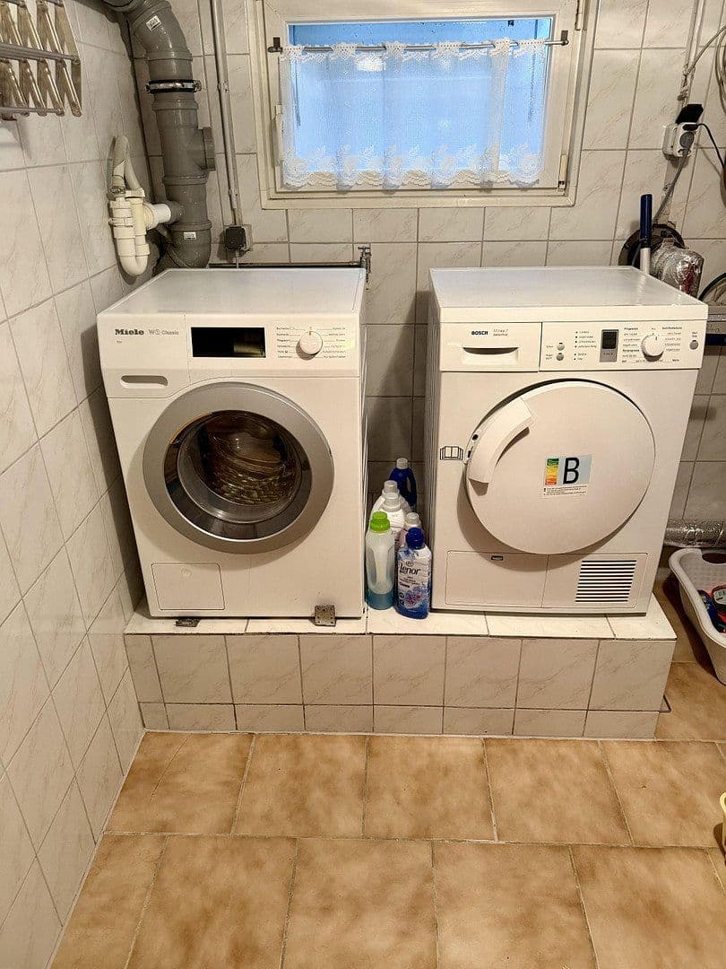 Prodej domu 128 m², pozemek 132 m², Landshut, Bavorsko Prodej domu 128 m², pozemek 132 m², Landshut, Bavorsko