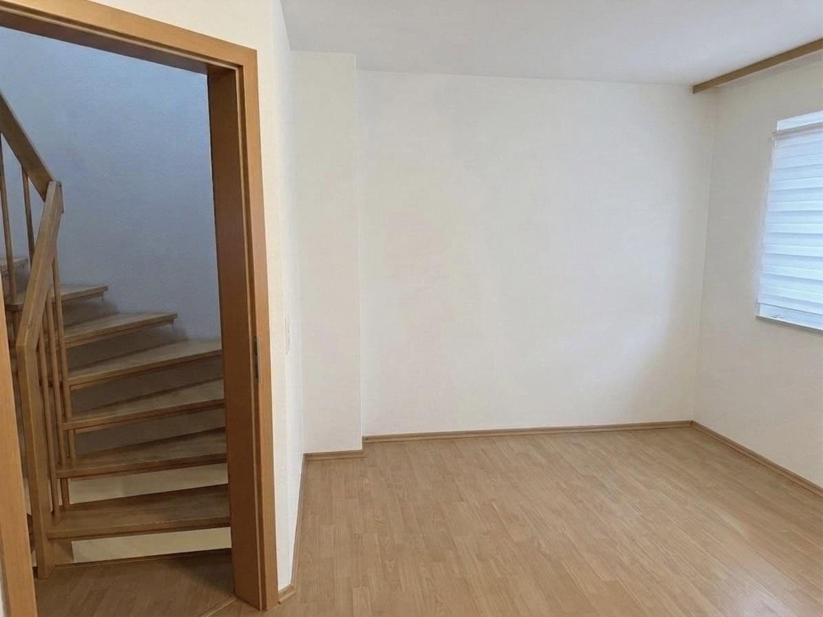 Prodej domu 128 m², pozemek 132 m², Landshut, Bavorsko Prodej domu 128 m², pozemek 132 m², Landshut, Bavorsko