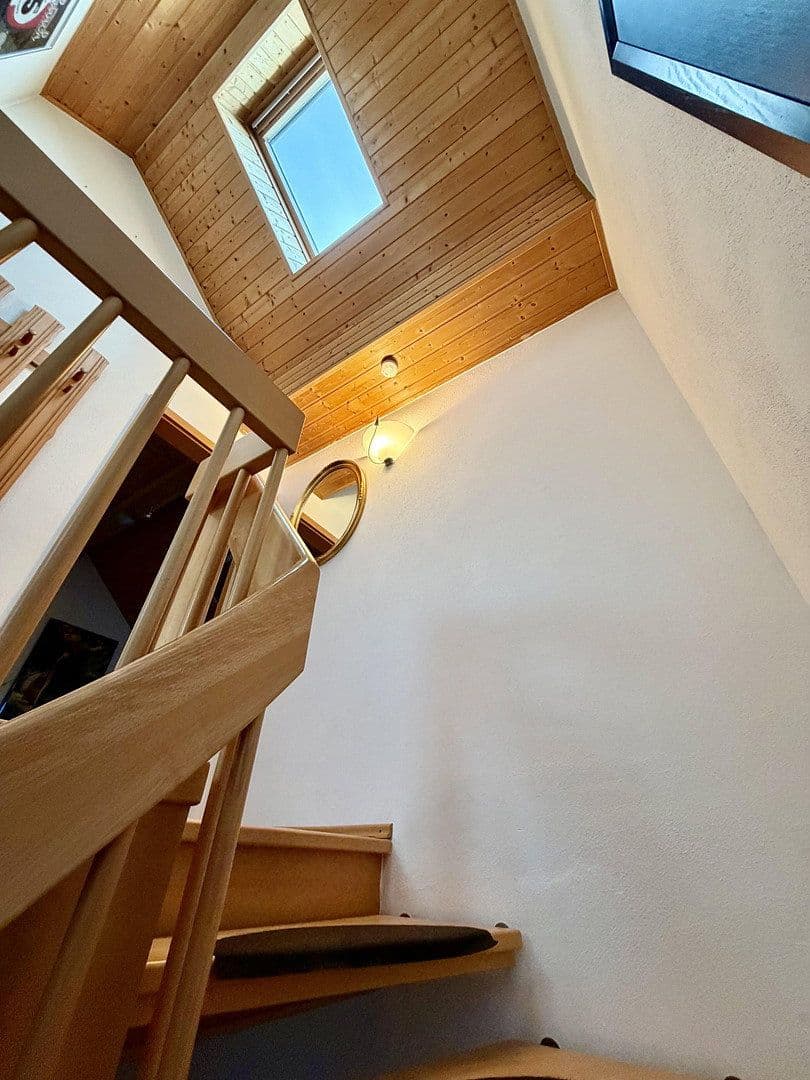 Prodej domu 128 m², pozemek 132 m², Landshut, Bavorsko Prodej domu 128 m², pozemek 132 m², Landshut, Bavorsko