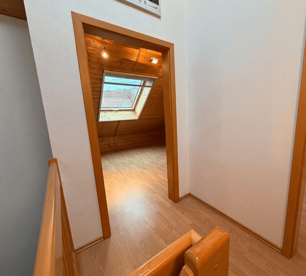 Prodej domu 128 m², pozemek 132 m², Landshut, Bavorsko Prodej domu 128 m², pozemek 132 m², Landshut, Bavorsko