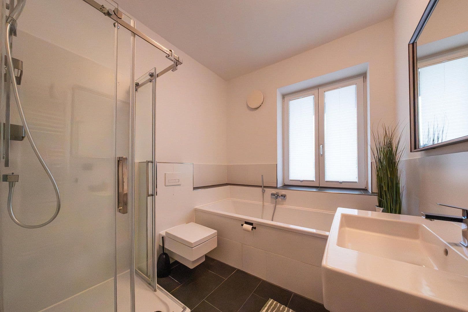 Prodej bytu 3+1 88 m², Sterndamm 66 B, Berlin, Berlín Prodej bytu 3+1 88 m², Sterndamm 66 B, Berlin, Berlín