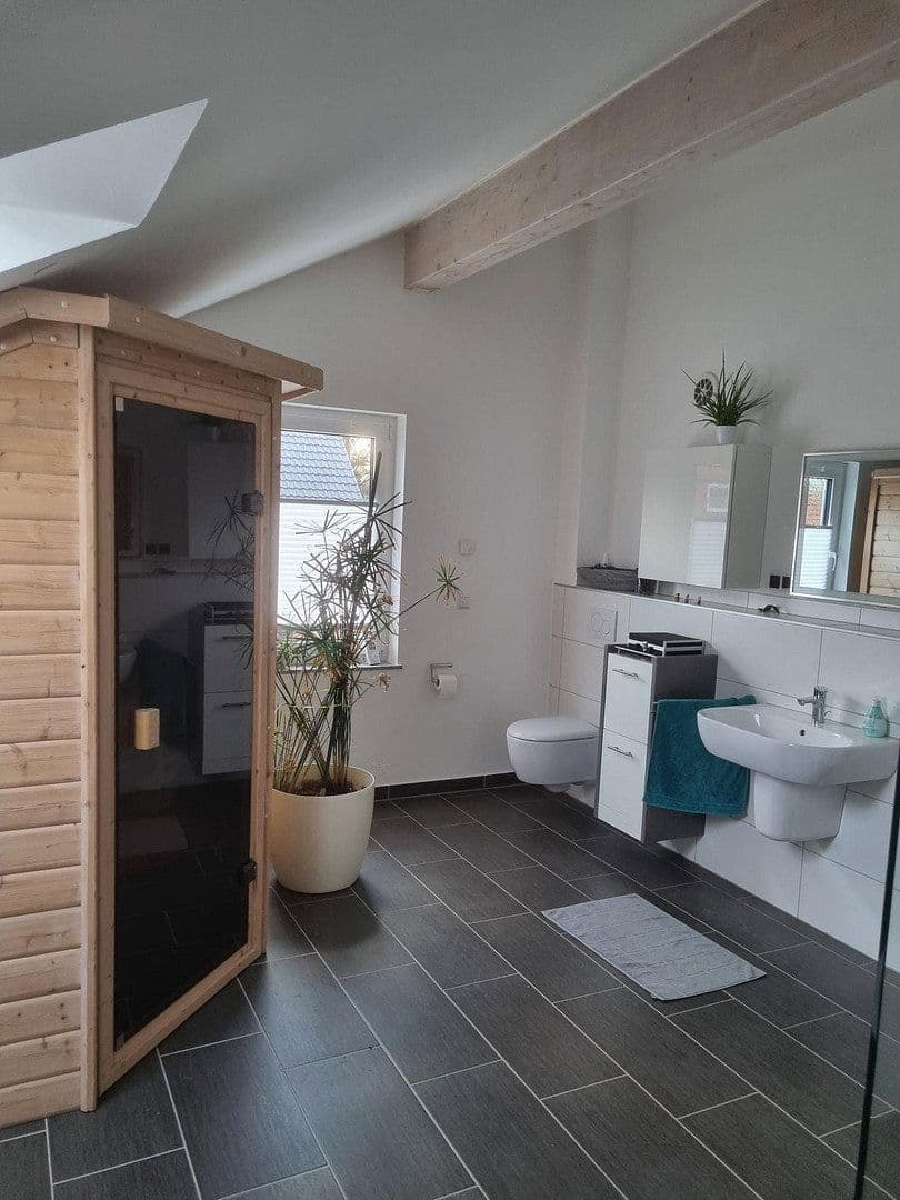 Prodej domu 232 m², pozemek 623 m², Hannover, Dolní Sasko Prodej domu 232 m², pozemek 623 m², Hannover, Dolní Sasko