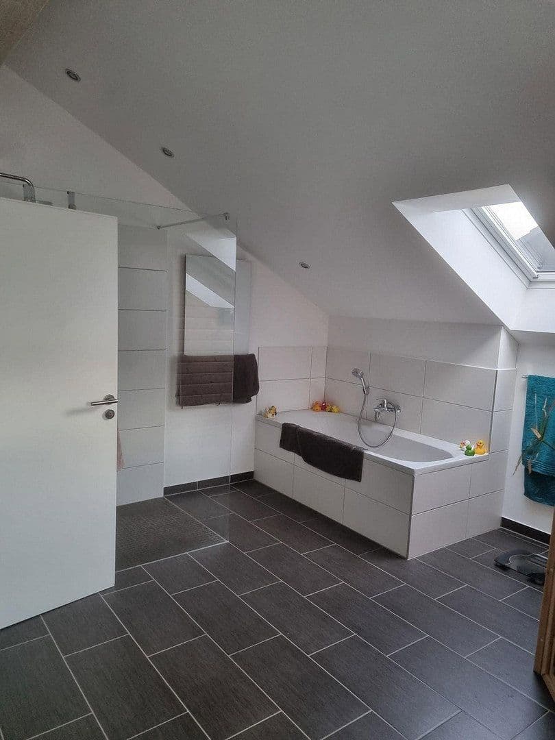 Prodej domu 232 m², pozemek 623 m², Hannover, Dolní Sasko Prodej domu 232 m², pozemek 623 m², Hannover, Dolní Sasko