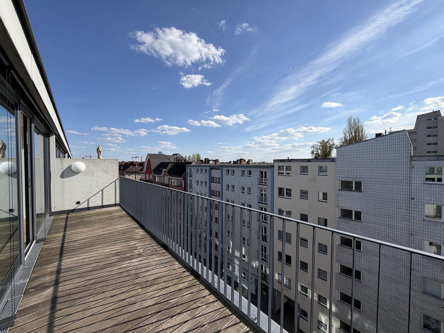 Prodej bytu 3+1 110 m², Harzer Straße 109, Berlin, Berlín Prodej bytu 3+1 110 m², Harzer Straße 109, Berlin, Berlín