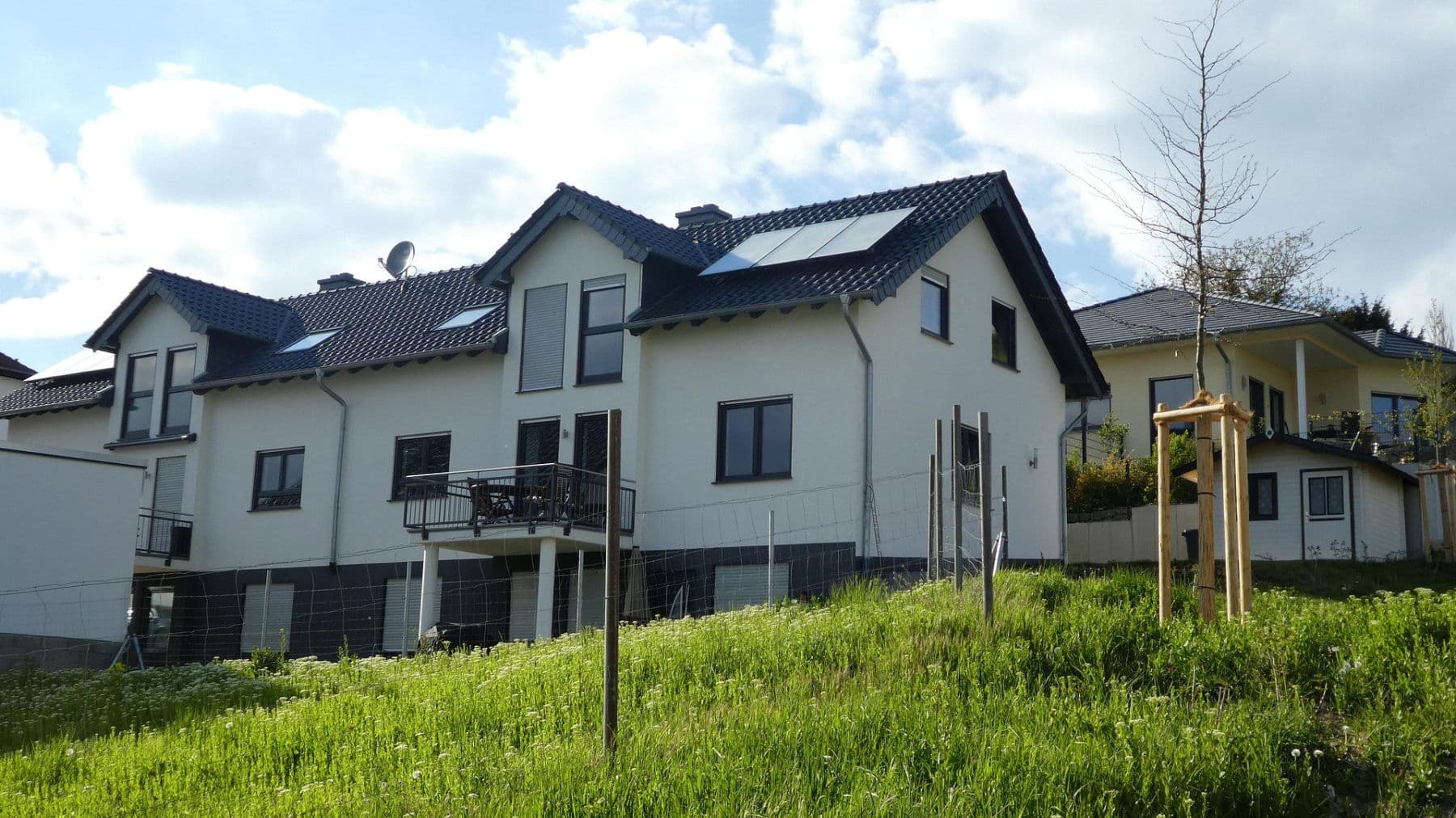 Pronájem domu 219 m², pozemek 300 m², Essenheim, Porýní-Falc Pronájem domu 219 m², pozemek 300 m², Essenheim, Porýní-Falc