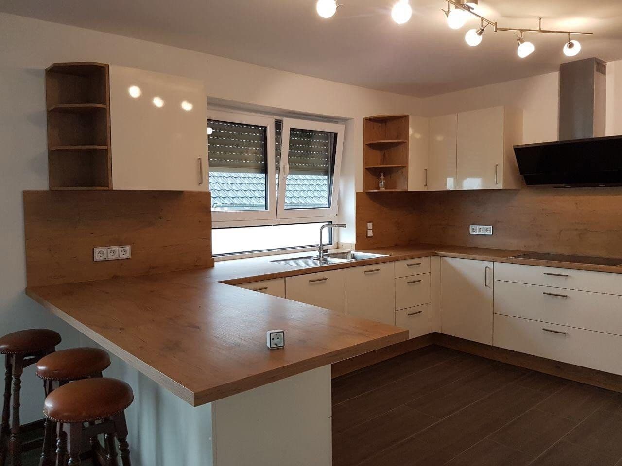 Pronájem domu 219 m², pozemek 300 m², Essenheim, Porýní-Falc Pronájem domu 219 m², pozemek 300 m², Essenheim, Porýní-Falc