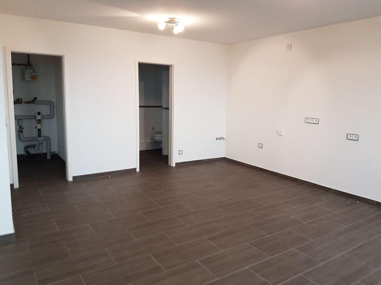 Pronájem domu 219 m², pozemek 300 m², Essenheim, Porýní-Falc Pronájem domu 219 m², pozemek 300 m², Essenheim, Porýní-Falc