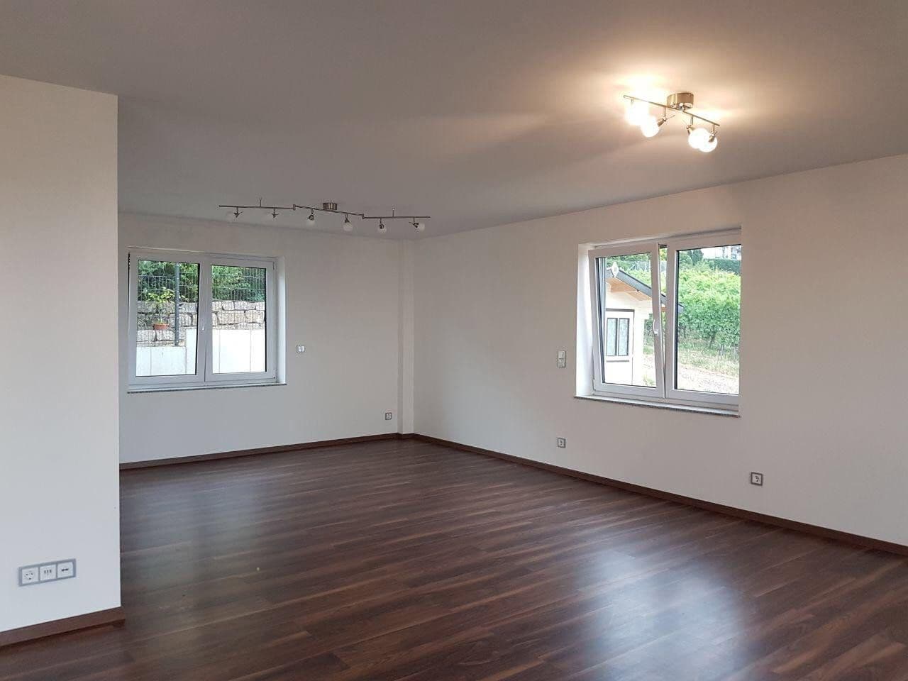 Pronájem domu 219 m², pozemek 300 m², Essenheim, Porýní-Falc Pronájem domu 219 m², pozemek 300 m², Essenheim, Porýní-Falc