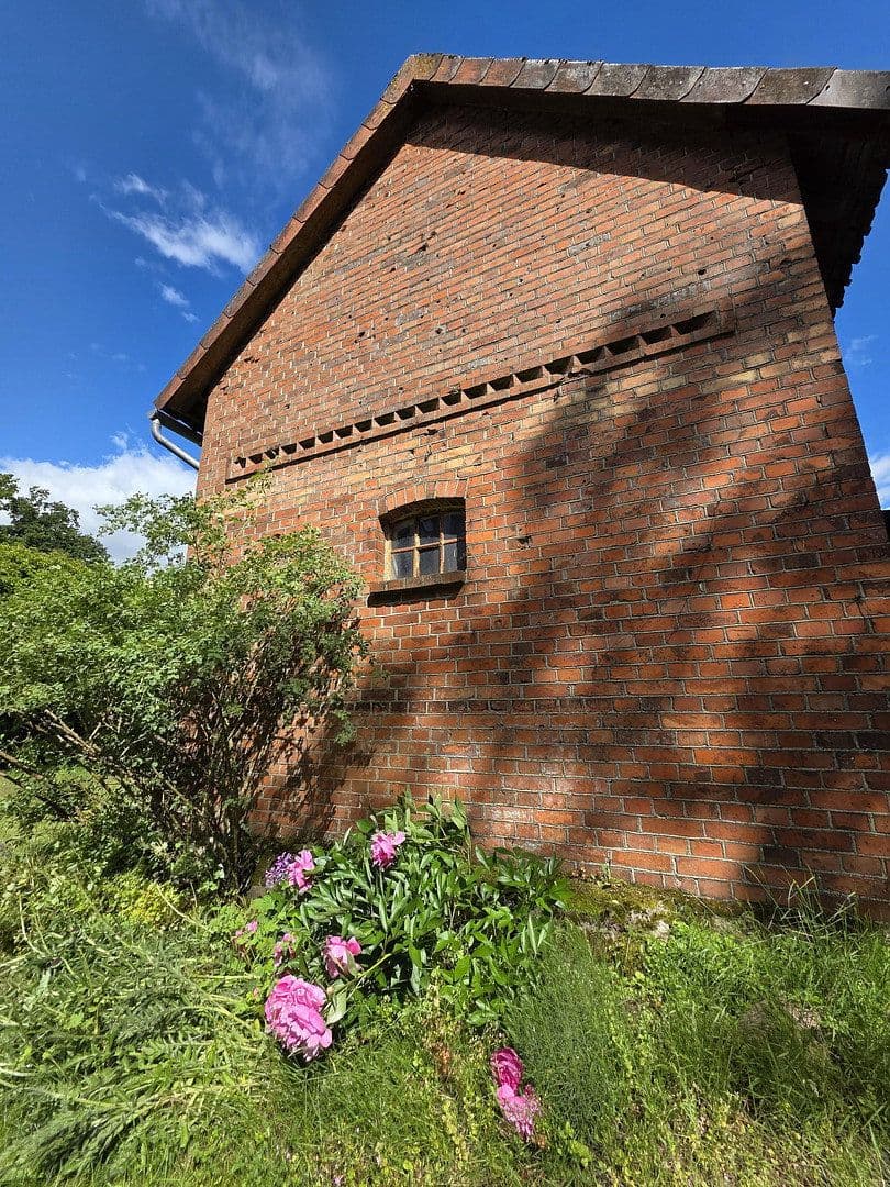 Prodej domu 219 m², pozemek 1.317 m², Uelzen, Dolní Sasko Prodej domu 219 m², pozemek 1.317 m², Uelzen, Dolní Sasko