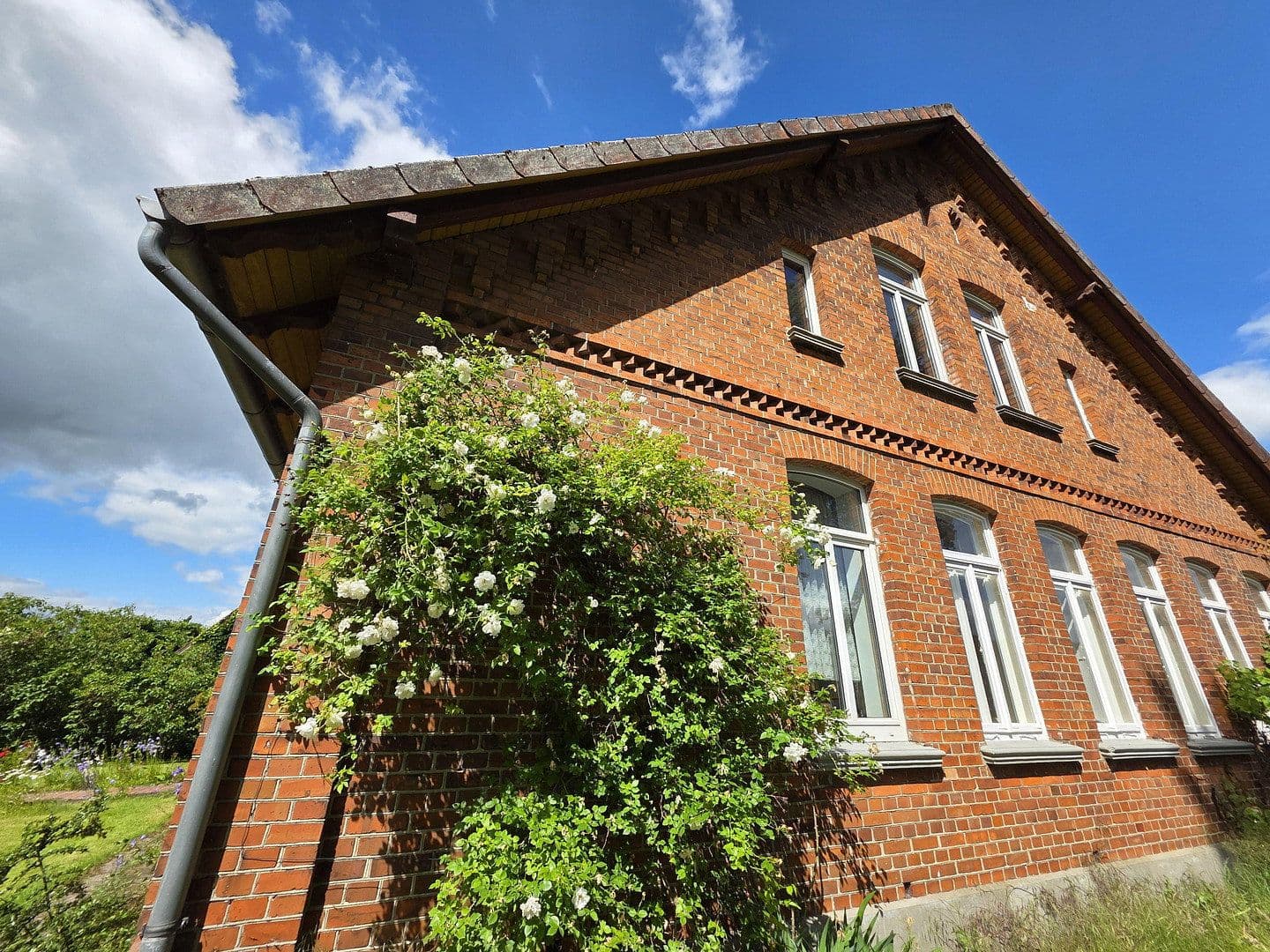 Prodej domu 219 m², pozemek 1.317 m², Uelzen, Dolní Sasko Prodej domu 219 m², pozemek 1.317 m², Uelzen, Dolní Sasko